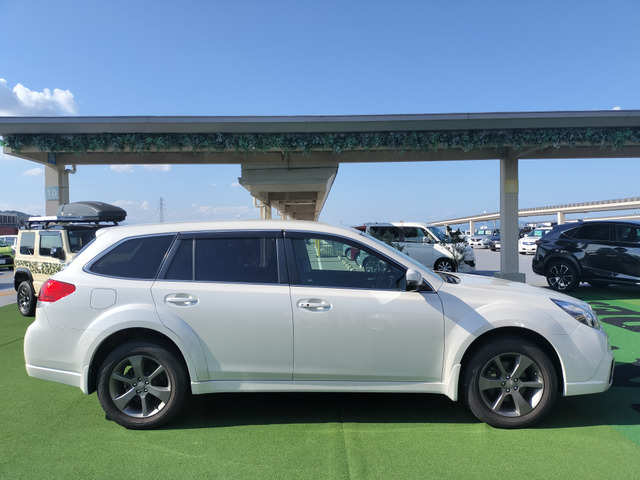レガシィアウトバック2.5 i Bスポーツ アイサイト 4WD