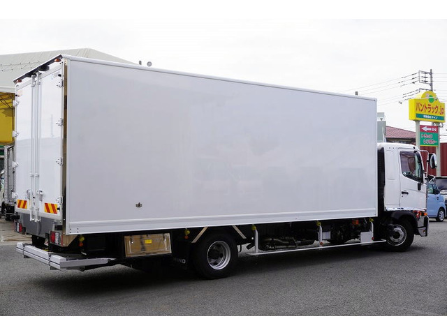 �o���E�g���b�N���A���݌�200��ȏ�!!���Ђ�HP�����񂲗����������Bhttp://www.vantruck.co.jp/index.htm