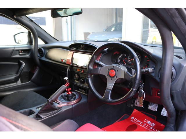 ☆Racing専用純正ロールバーも組付けられており、ひっくり返っても安心!楽しいスポーツ走行が可能です!