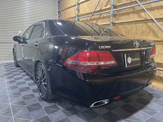 クラウン3.0 ロイヤルサルーン i-Four 4WD