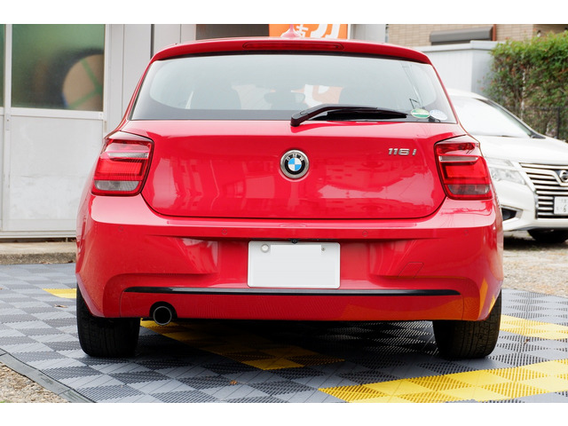 116i Sport �V�K���ɂł�!Carplay�AAndroid Auto�����p�\�A�o�b�N�J�������t���Ă��܂�!���^�Ńp���t���A�R�X�p�̗ǂ���1��ł�!