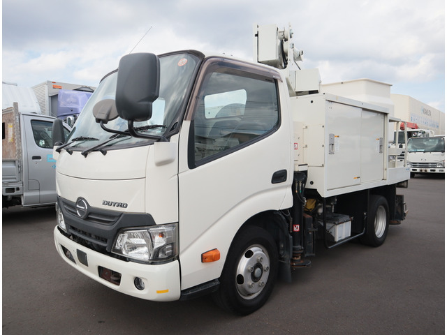 デュトロ高所作業車