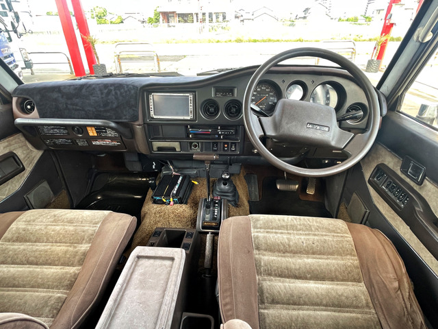 ランドクルーザー604.0 VX ハイルーフ ディーゼル 4WD