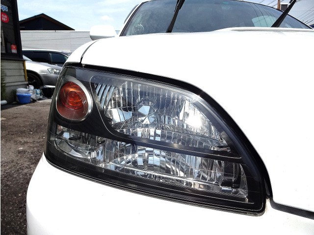���J�^���O�l280�n�͂𔭐�����EJ20�c�C���^�[�{�ɁA�X�o�������ӂ�AWD�A������5MT�̑g�ݍ��킹��