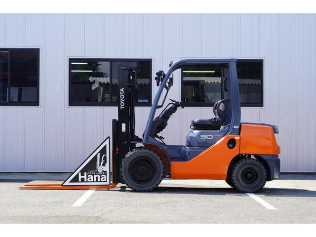 トヨタL&amp;F(トヨタ) エンジンフォークリフト　17993 中古車画像