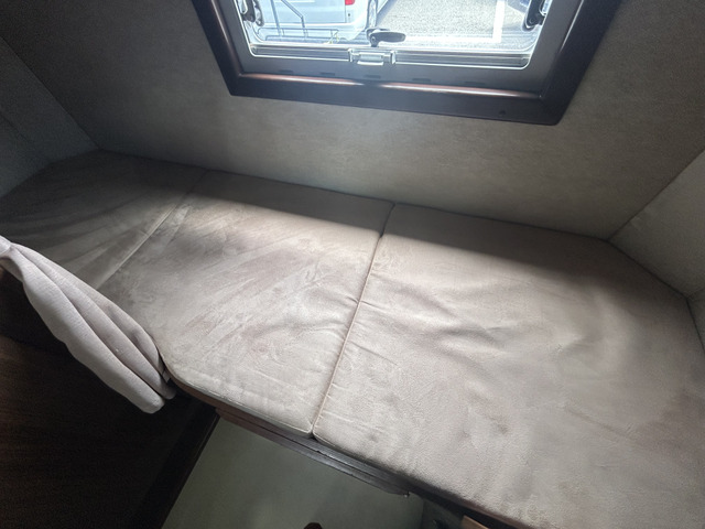 二段ベッド下段です!寸法は192cm&times;60cmとなっております!
