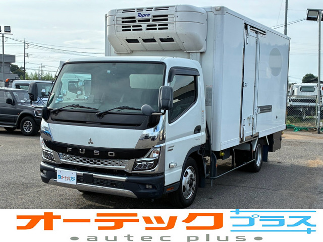 キャンター冷蔵冷凍車