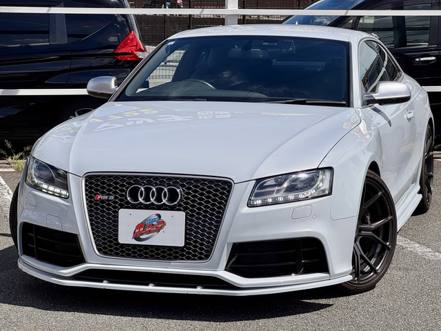 RS5（アウディ）4.2 4WD　Aftermarket20インチアルミホイール、エアロ 中古車画像