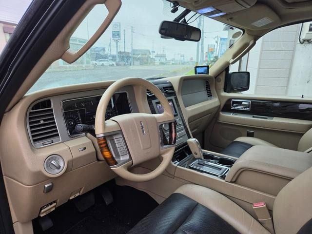 ナビゲーター5.4 4WD