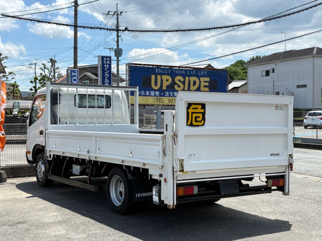 �ɓ��̐����p���[�Q�[�g�ł��B�ő司�~����800kg�ł��B