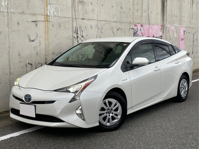 プリウス1.8 S セーフティ プラス