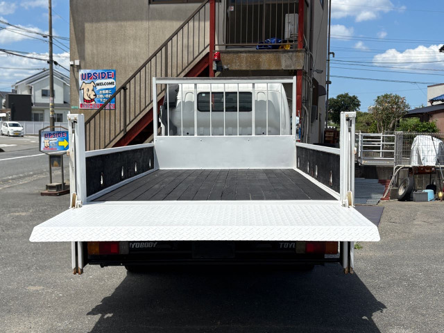 �ב�͖ؐ��ł����A�ʓr��p15���~�ɂēS�ɂ��邱�Ƃ��\�ł��B����]�ɍ��킹�đΉ������Ă��������܂��̂ŁA���C�y�ɂ����k���������B