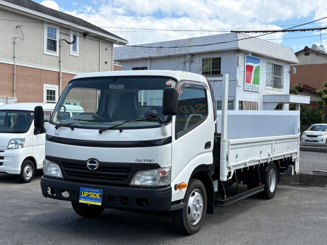 �ב�̓����͒���434cm�A��208cm�A�p���[�Q�[�g�̒�����100cm�ł��B