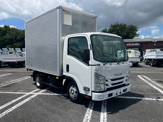エルフ