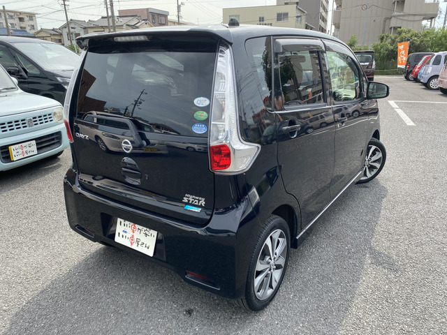 �i�r�E�o�b�N���j�^�[�EETC�E�n�f�W�`���[�i�[�E�t���b�v�_�E�����j�^�[���̗p�i�������k���������B���݂����̂��Ԃ���̕t���ւ��A�������ݎ��t�����\�ł��B