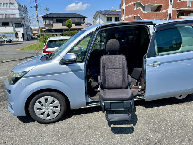 スペイド1.5 F ウェルキャブ 助手席リフトアップシート車 Aタイプ