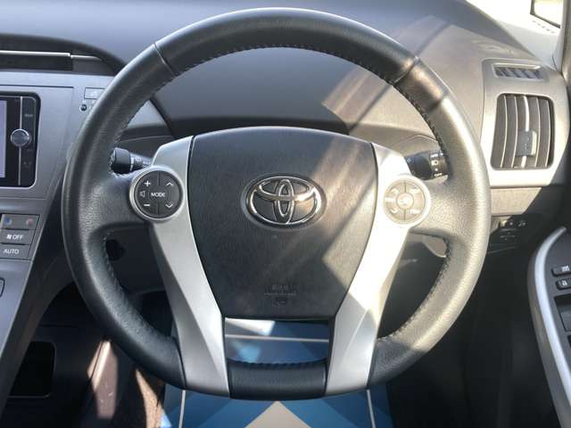 プリウス1.8 S
