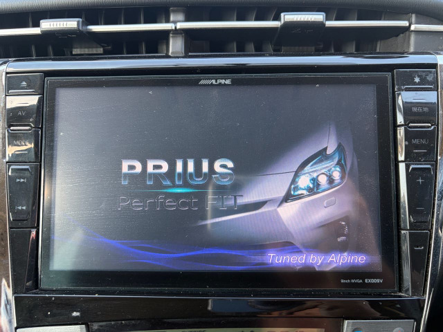 �y�A���p�C��9�^�i�r�����z�t���Z�OTV��CD/DVD�ABluetooth�Ȃǂ����p�����܂��B