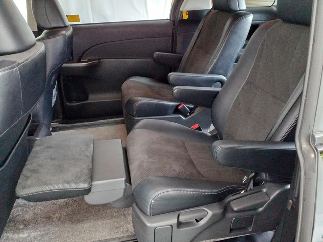 展示車輌は常時10台以上ご用意しております。軽自動車を中心にお車をお求めになりやすい価格に設定させて頂いております。こちらの広告在庫に未掲載の車輛もカーセンサーやグー他にも掲載しておりますので一度ご検討下さい。