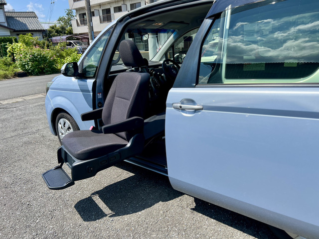 スペイド1.5 F ウェルキャブ 助手席リフトアップシート車 Aタイプ
