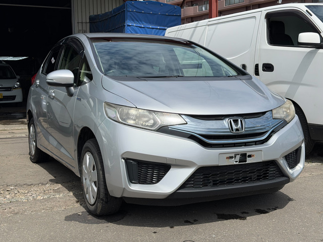 フィット1.5 ハイブリッド 4WD
