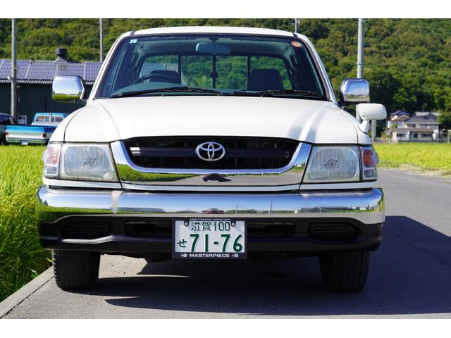 ハイラックス