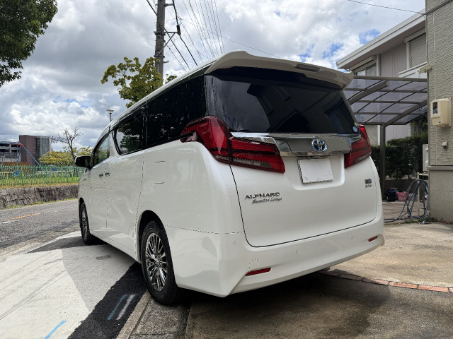 アルファードハイブリッド 2.5 エグゼクティブ ラウンジ E-Four 4WD