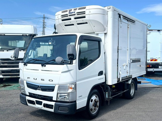 キャンター冷蔵冷凍車