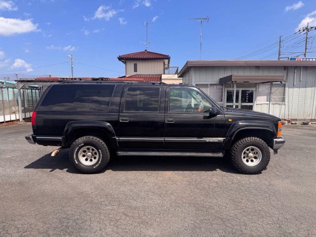 サバーバン1500 5.7 V8 4WD