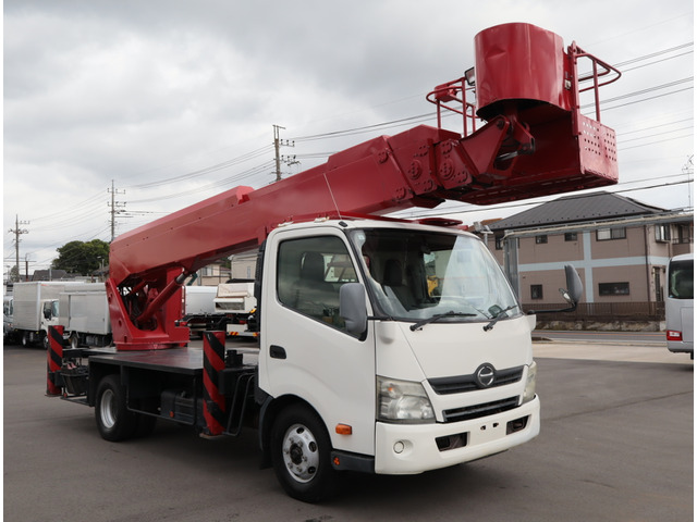 デュトロ高所作業車
