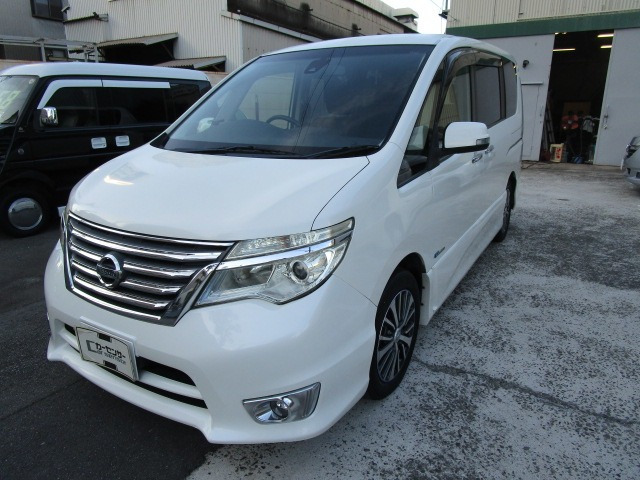セレナ2.0 ハイウェイスター S-HYBRID