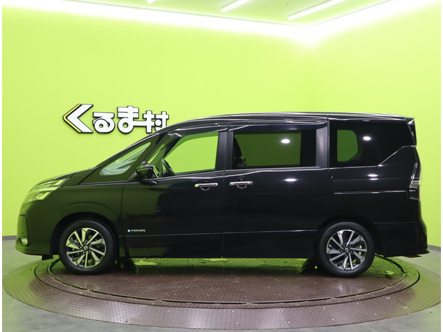 セレナ1.2 e-POWER ハイウェイスターV