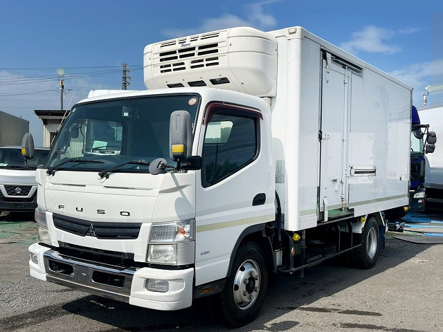 キャンター冷蔵冷凍車