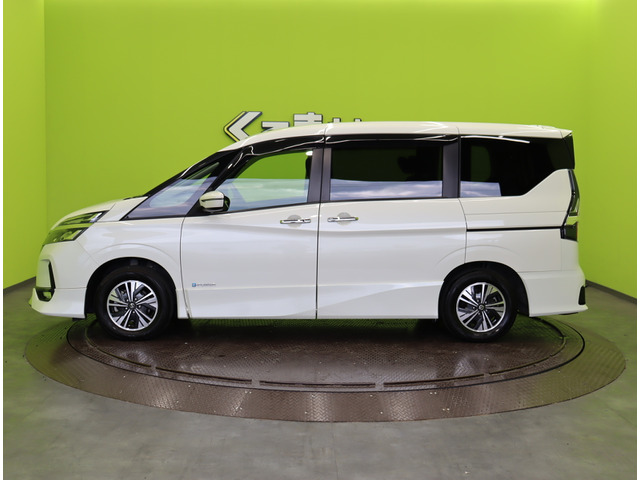 セレナ1.2 e-POWER ハイウェイスターV