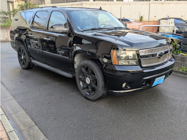 サバーバン1500 LT 5.3 V8 4WD