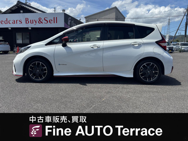 NISMO��p�A���~�z�C�[��