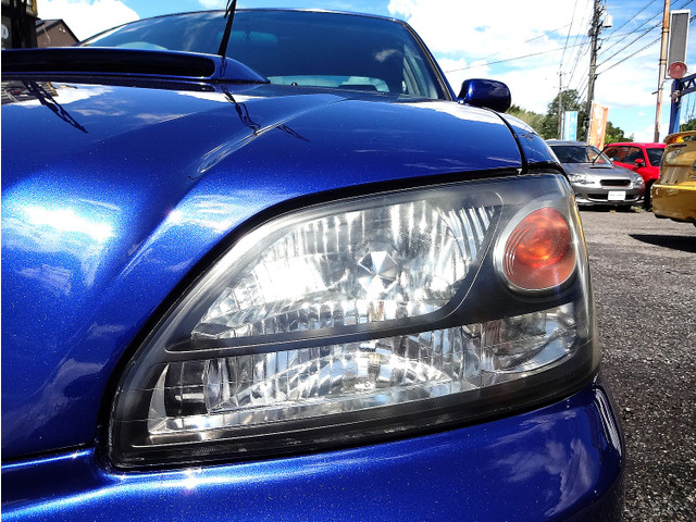 ���ЊO�G�A���ɁATEIN�t���^�b�v�ԍ����A�X�o���炵��?�S�[���h�̃A���~��Prodrive GC-010E�A�[�Ԏ��V�i�^�C��������