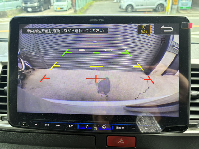 バックカメラが装備されておりますので駐車も安心です!