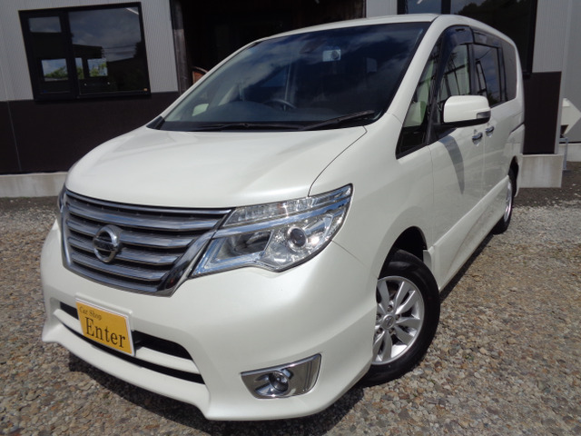 セレナ2.0 ハイウェイスター Vセレクション+Safety 4WD