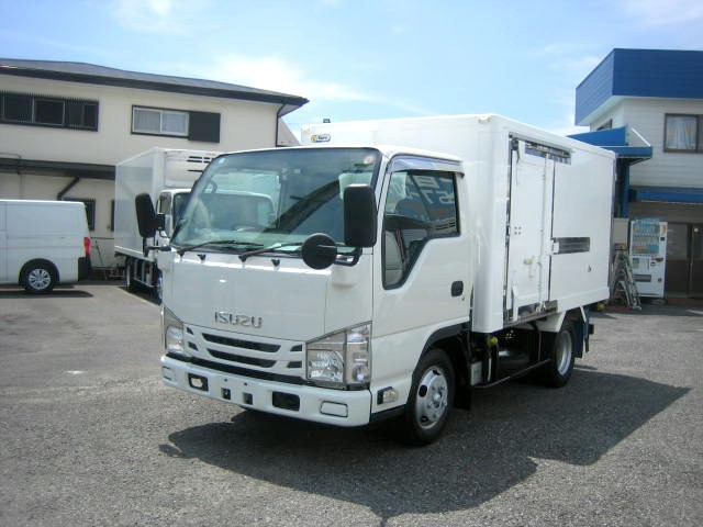 エルフ