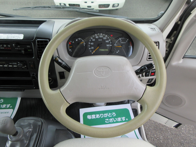 �������E�n���h�����ł���D�ȃG�A�o�b�O�t���ł���