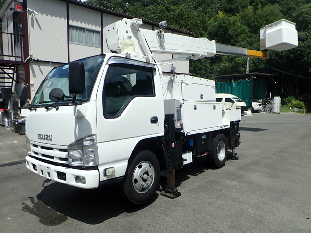 エルフ高所作業車