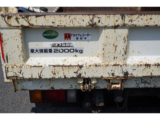 新車注文も扱っております。未使用の車などお得で納期が早いトラックもたくさん置いてありますのでご覧ください。