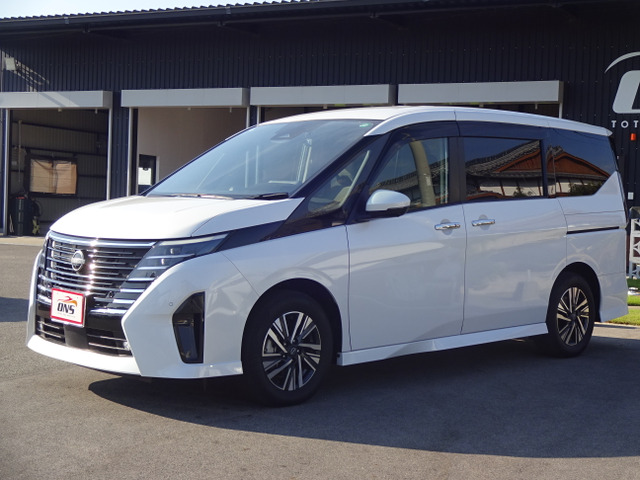 セレナ1.4 e-POWER ハイウェイスターV
