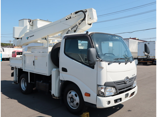 デュトロ高所作業車