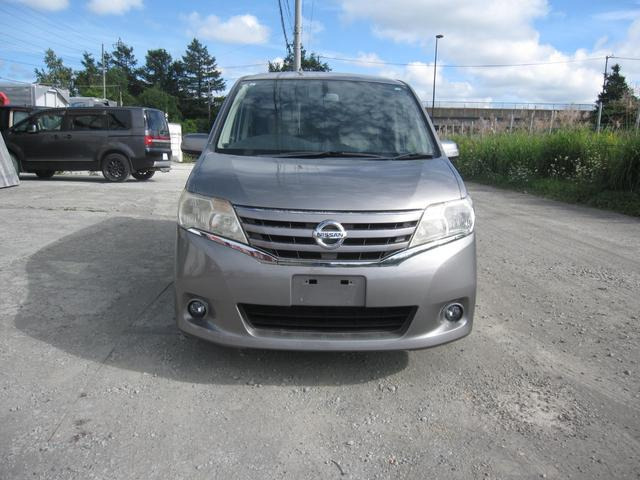 セレナ2.0 20G 4WD