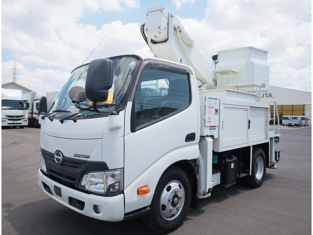デュトロ高所作業車