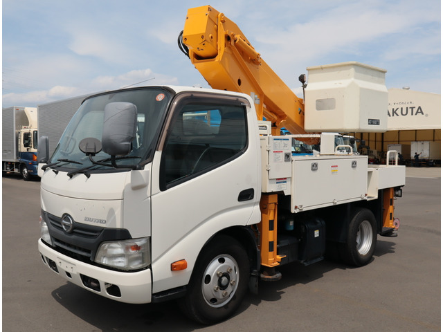 デュトロ高所作業車