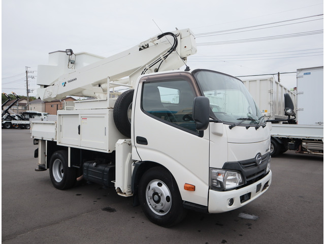 デュトロ高所作業車
