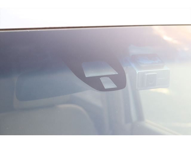�I�[�g�}��CVT�ł��̂ŕϑ��V���b�N���Ȃ��R����悢�ł��B